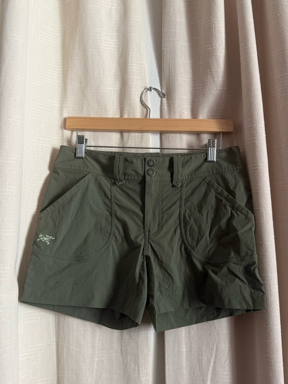 Arc'teryx Women's Olive Green Outdoor Shorts